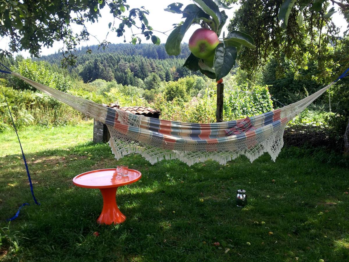 Le Vertige Bed & Breakfast Échandelys Eksteriør bilde