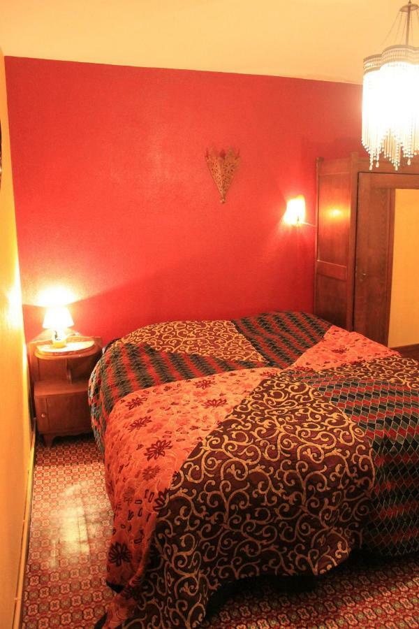 Le Vertige Bed & Breakfast Échandelys Rom bilde